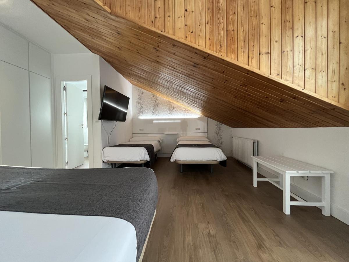 Hotel Avelina Onís Esterno foto