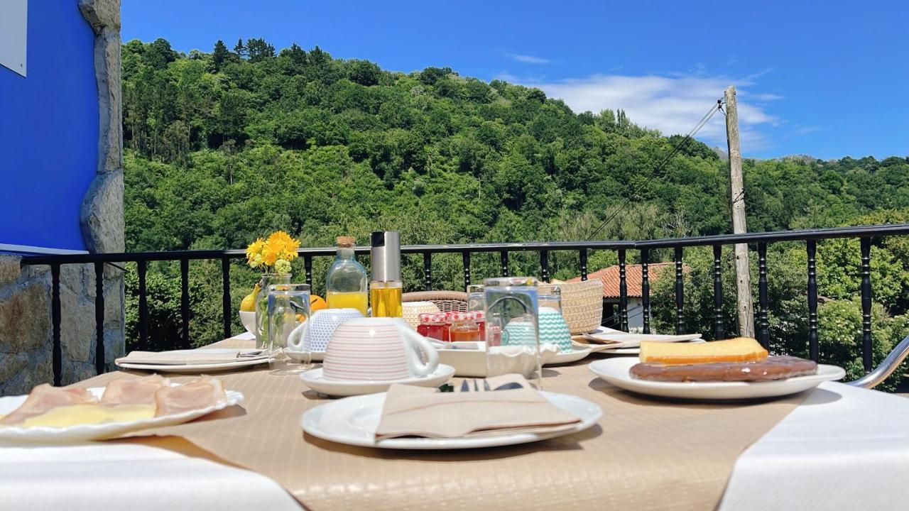 Hotel Avelina Onís Esterno foto